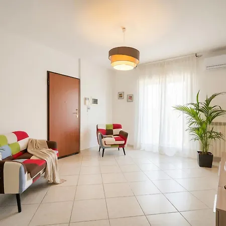 Mistral - Free Private Car Park Apartmán *
